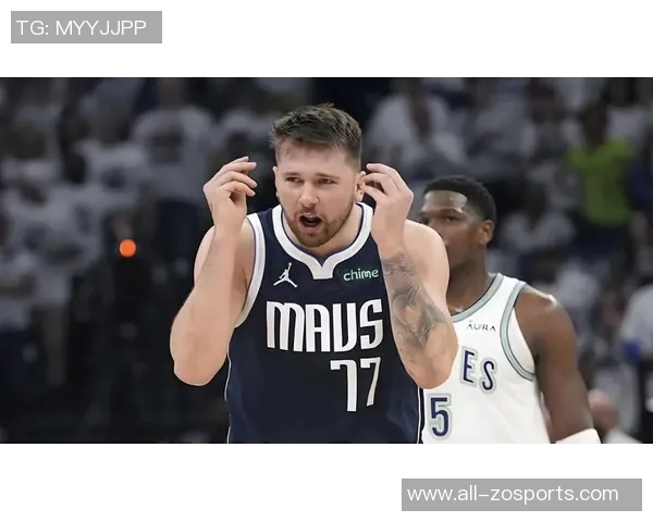 东契奇后撤步三分绝杀庆祝时刻与老队友小乔丹击掌共庆辉煌