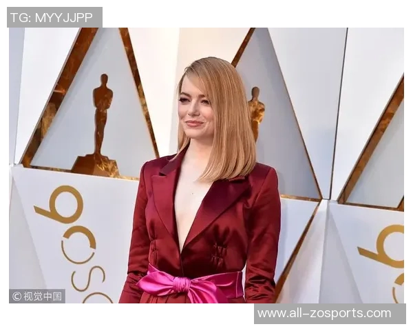 奥斯卡昏厥后首次公开亮相重返训练中心祝早日康复